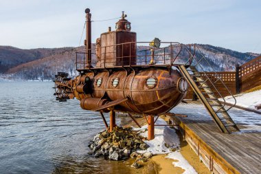 Lake yakınındaki eski denizaltı