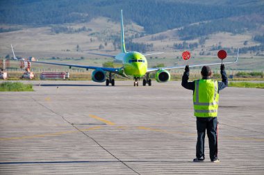 Yönlendirme airport işçi