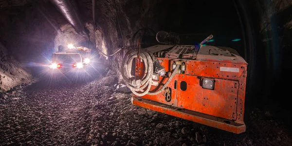 Minería de oro subterránea —  Fotos de Stock