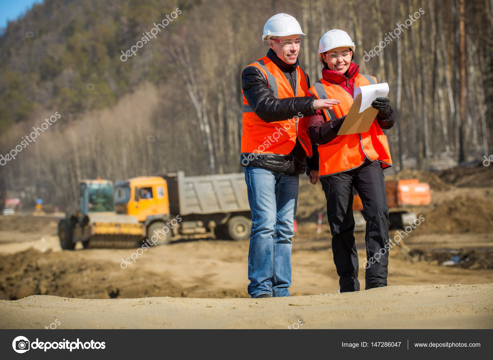 инженер строитель. инженер дорог. инженер дорожного строительства. инженер дорожного строительства. дорожник инженер бригадир.