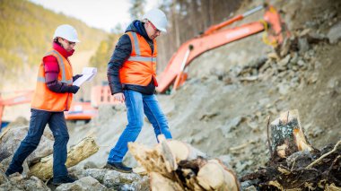 İnşaat teftiş yol işçiler