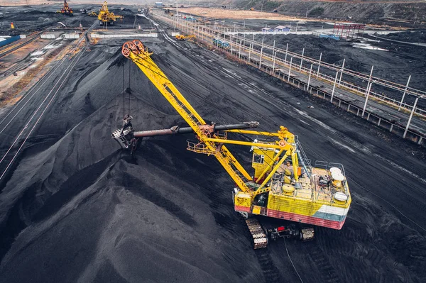 Minería de carbón a cielo abierto — Foto de Stock