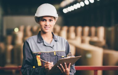 Kağıt Fabrikası fabrika işçisi