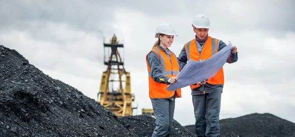 Trabajadores mineros del carbón — Foto de Stock