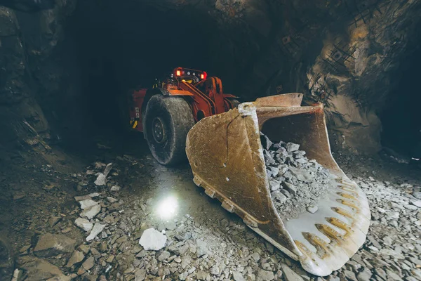 Minería de oro subterránea —  Fotos de Stock