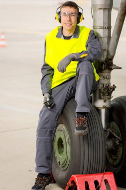 Havaalanı işçisi makinist