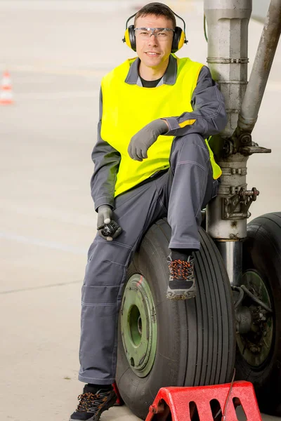 Havaalanı işçisi makinist