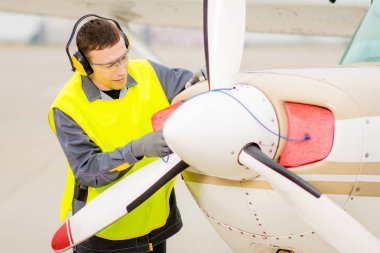 Erkek Havaalanı işçi