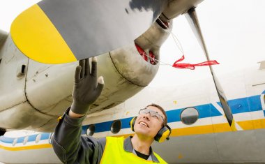 Erkek Havaalanı işçi