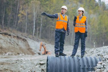 çalışan inşaat yapı
