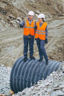 çalışan inşaat yapı