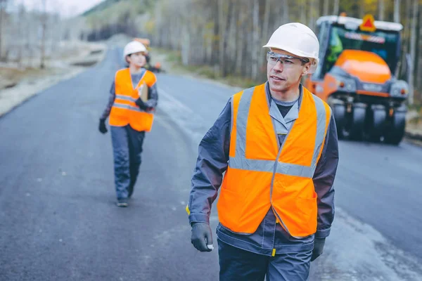 çalışan inşaat yapı