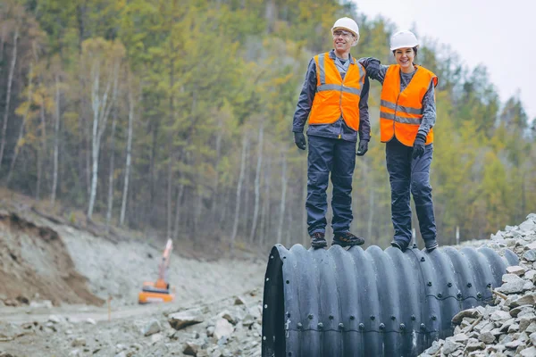 çalışan inşaat yapı