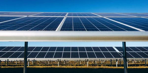 Central de energia solar — Fotografia de Stock