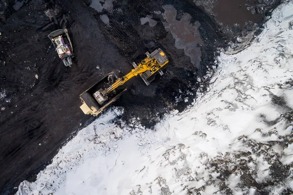 Pozzo aperto di estrazione del carbone — Foto Stock