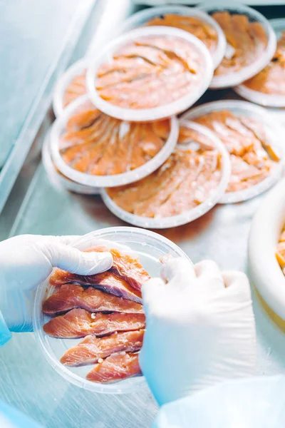 Balık deniz ürünleri fabrikası — Stok fotoğraf