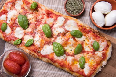 Pala romana pizza