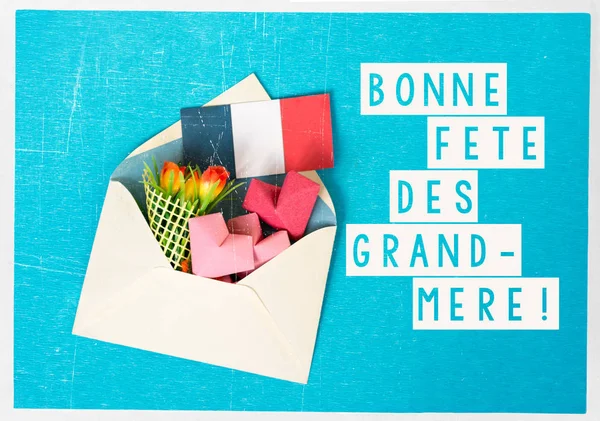 Бабуся щасливий день карту в текстом французькою мовою святкується на 5 березня — стокове фото