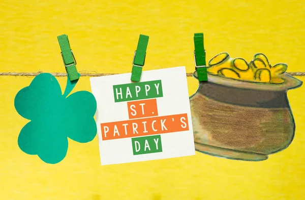 Happy St. Patrick 's Day card with holiday attributes — стоковое фото