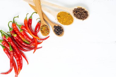 Chili pepper, üzerinde beyaz metin için yer. tonlu görüntü. ışık efektleri