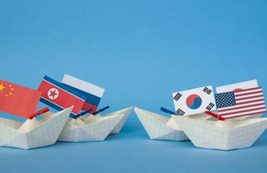 Kağıt gemi bayrakları, ABD, Çin, Kuzey Kore, Güney Kore, Japonya ve ile diğer Doğu Asya ülkeleri