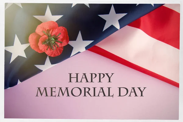 Text Memorial Day on American flag And a poppy flower background — Stock Photo, Image