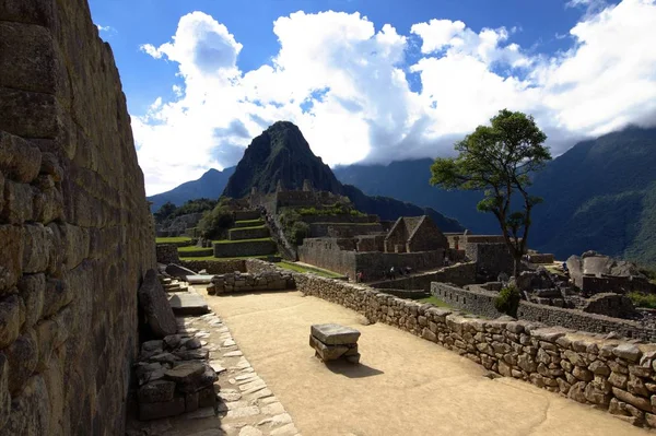 A cidade inca de Machu Picchu — Fotografia de Stock