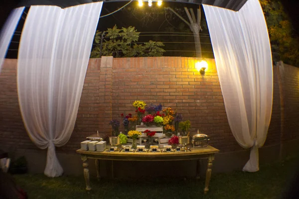 Весільний стіл і їжа — стокове фото
