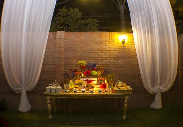 Mesa de boda y comida — Foto de Stock