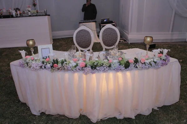 Mesa de boda y comida — Foto de Stock