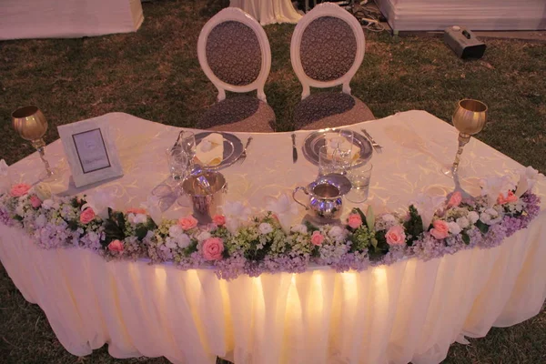 Mesa de boda y comida — Foto de Stock