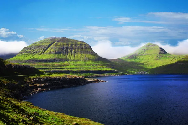 A natureza das Ilhas Faroé no Atlântico Norte — Fotografia de Stock