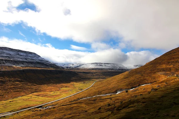 La natura delle Isole Faroe nell'Atlantico settentrionale — Foto Stock