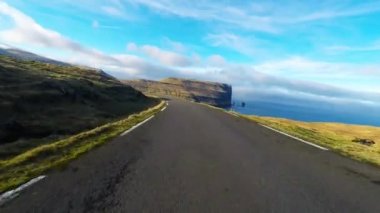 Faroe Adaları doğada bir yol işkembe 