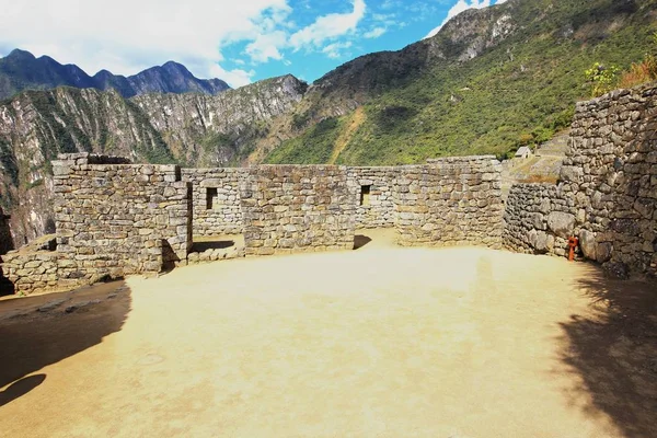 A cidade inca de Machu Picchu — Fotografia de Stock