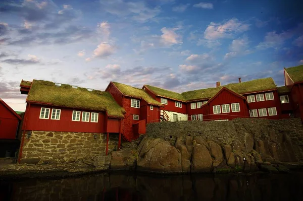 De hoofdstad stad van Torshavn, op de Faeröer — Stockfoto