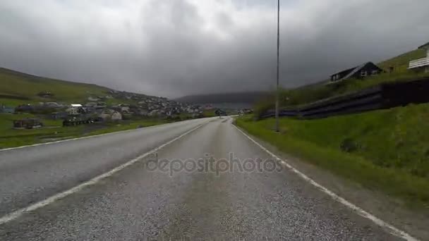 Flaki drogi na Wyspach Owczych, na północnym Atlantyku — Wideo stockowe