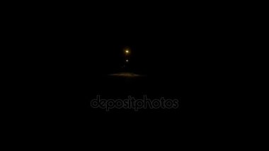 Bir tünelden geçiyorum. 