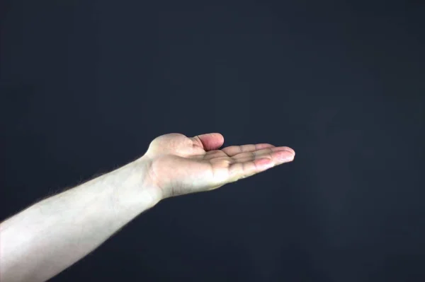 Mano en el negro — Foto de Stock