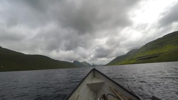 Риболовля в сільській місцевості — стокове відео