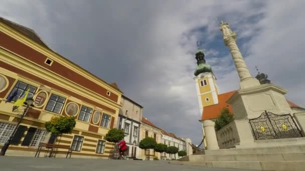 Una ciudad vieja en Hungría — Vídeo de stock