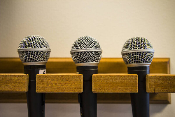 Музыкальные инструменты в школе Фарерских островов
 