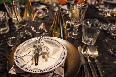 İsveç 'te yeni yıl partisi masası