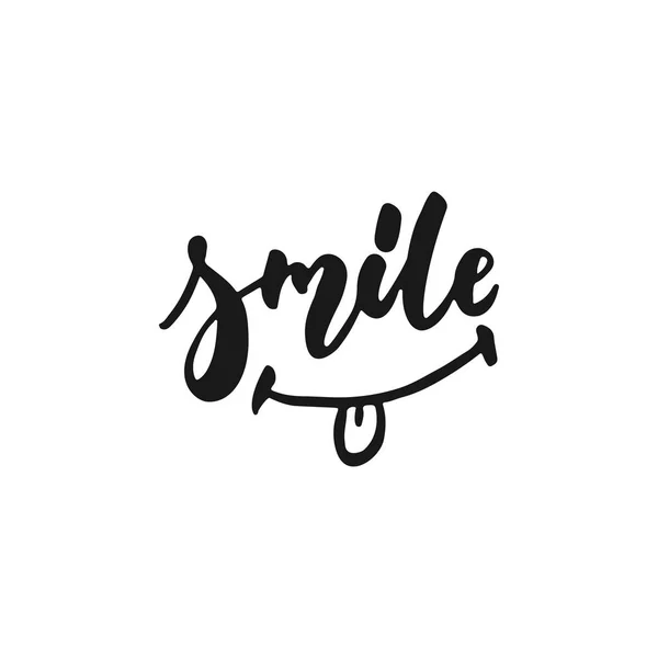 Посмішка - фраза малювання рук ізольована на білому тлі. Веселий напис пензлем для накладання фотографій, вітальних листівок або друку, дизайн плакату . — стоковий вектор