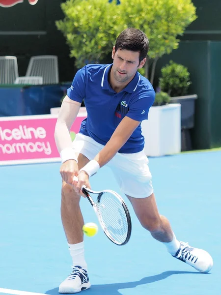 Melbourne Australia Enero 2018 Novak Djokovic Jugador Tenis Prepara Para — Foto de Stock