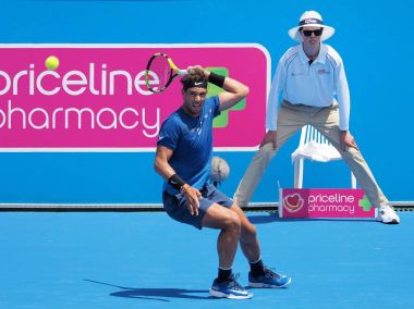 Melbourne, Avustralya - 9 Ocak 2018: Tenisçi Rafael Nadal Avustralya Açık'Kooyong klasik sergi turnuva için hazırlanıyor 