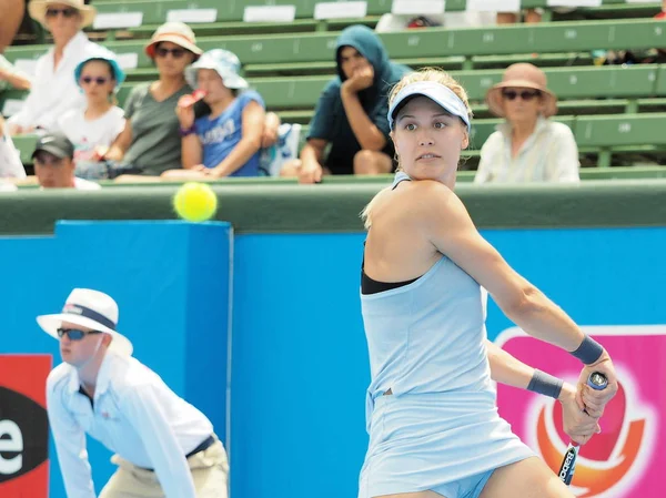 Melbourne Australia January 2018 Tennis Player Eugenie Bouchard Preparing Australian — Stock Photo, Image