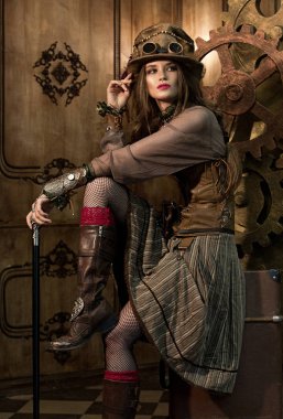 Güzel kız, güzel bir steampunk tarzı modeli