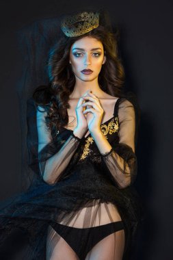 Güzel, şehvetli bir kız, çekici, şık ıma modeli