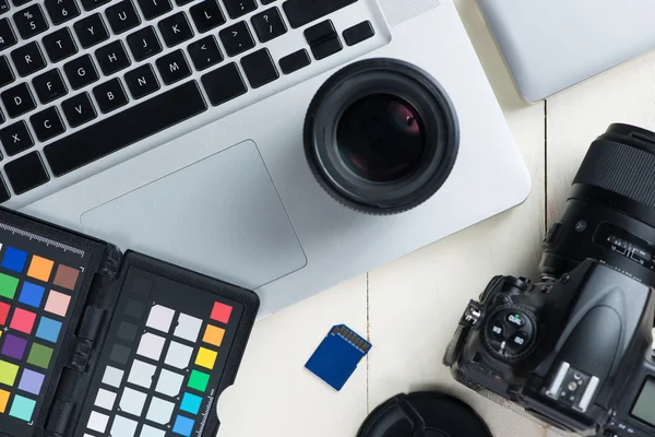 Schreibtisch für Fotografen — Stockfoto